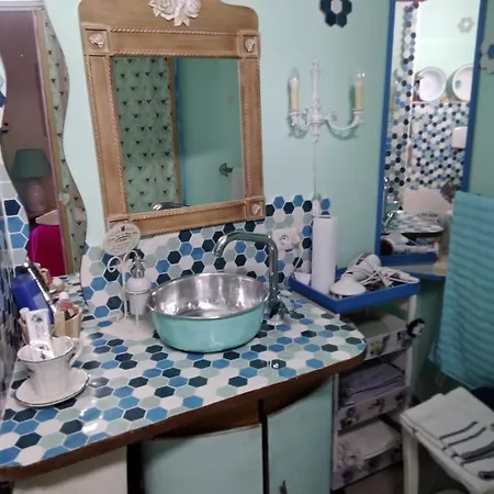 Stanza Privata Casa Artistica Mariola